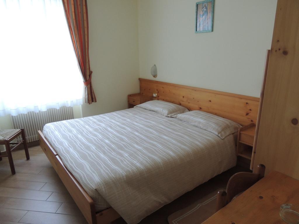 פאסו דל טונלה Albergo Eden חדר תמונה