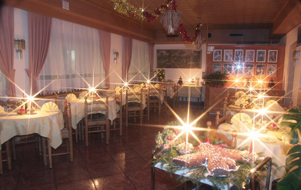 פאסו דל טונלה Albergo Eden מראה חיצוני תמונה